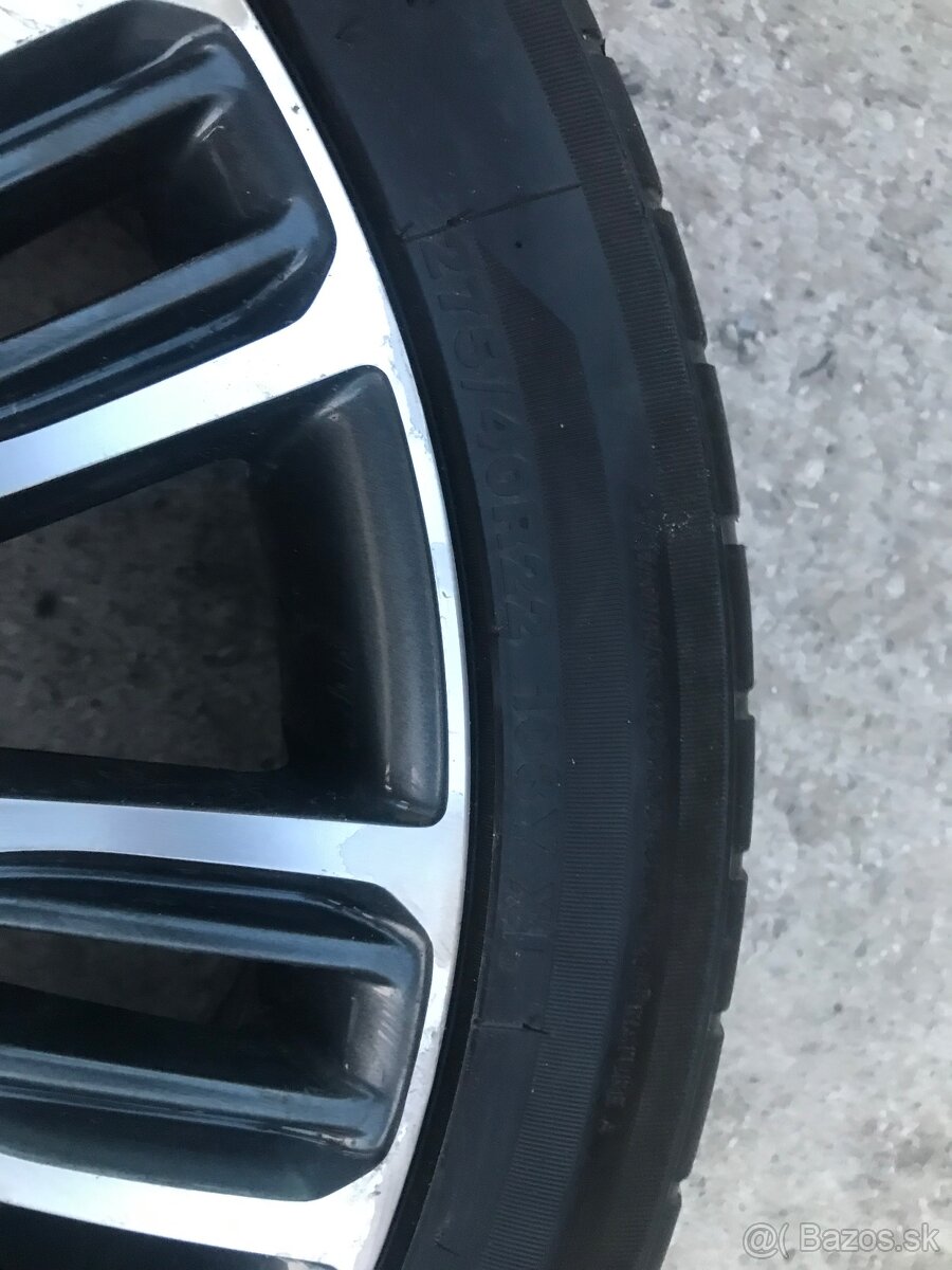 Elektróny Range Rover 275/40 r22