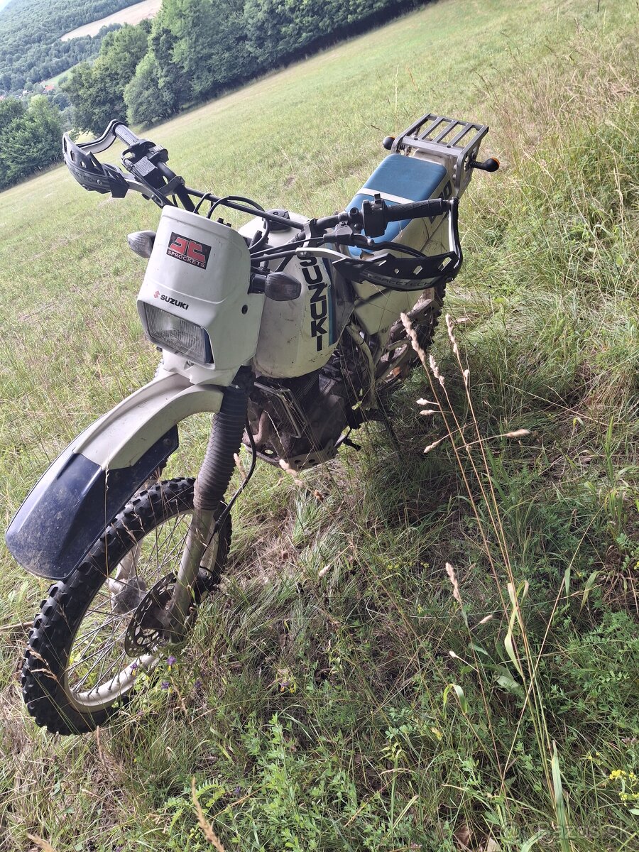 Suzuki dr 600