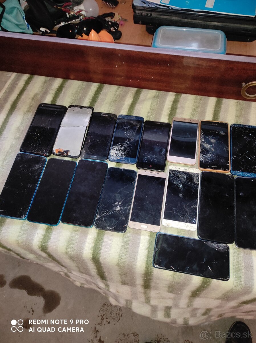 Predám telefóny - 5