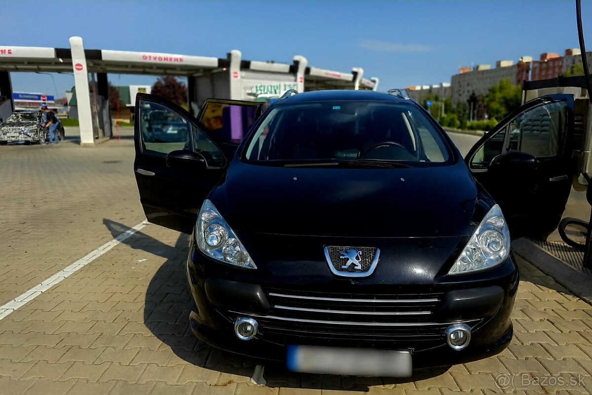 Peugeot 307, ročník 2008, motor 1.6 diesel ročna diaľničná - 5
