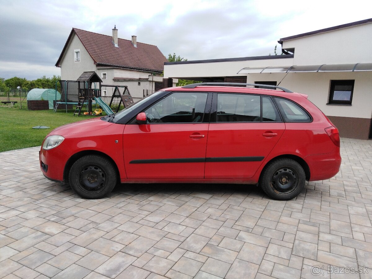 Skoda Fabia 2 - 5