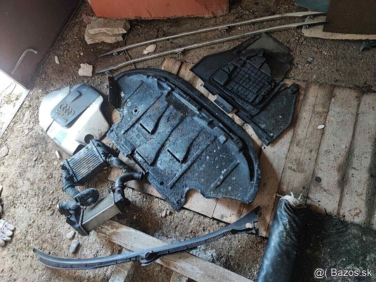 Predám vrchný a spodny kryt motora interkuler lyziny Audi A4 - 5