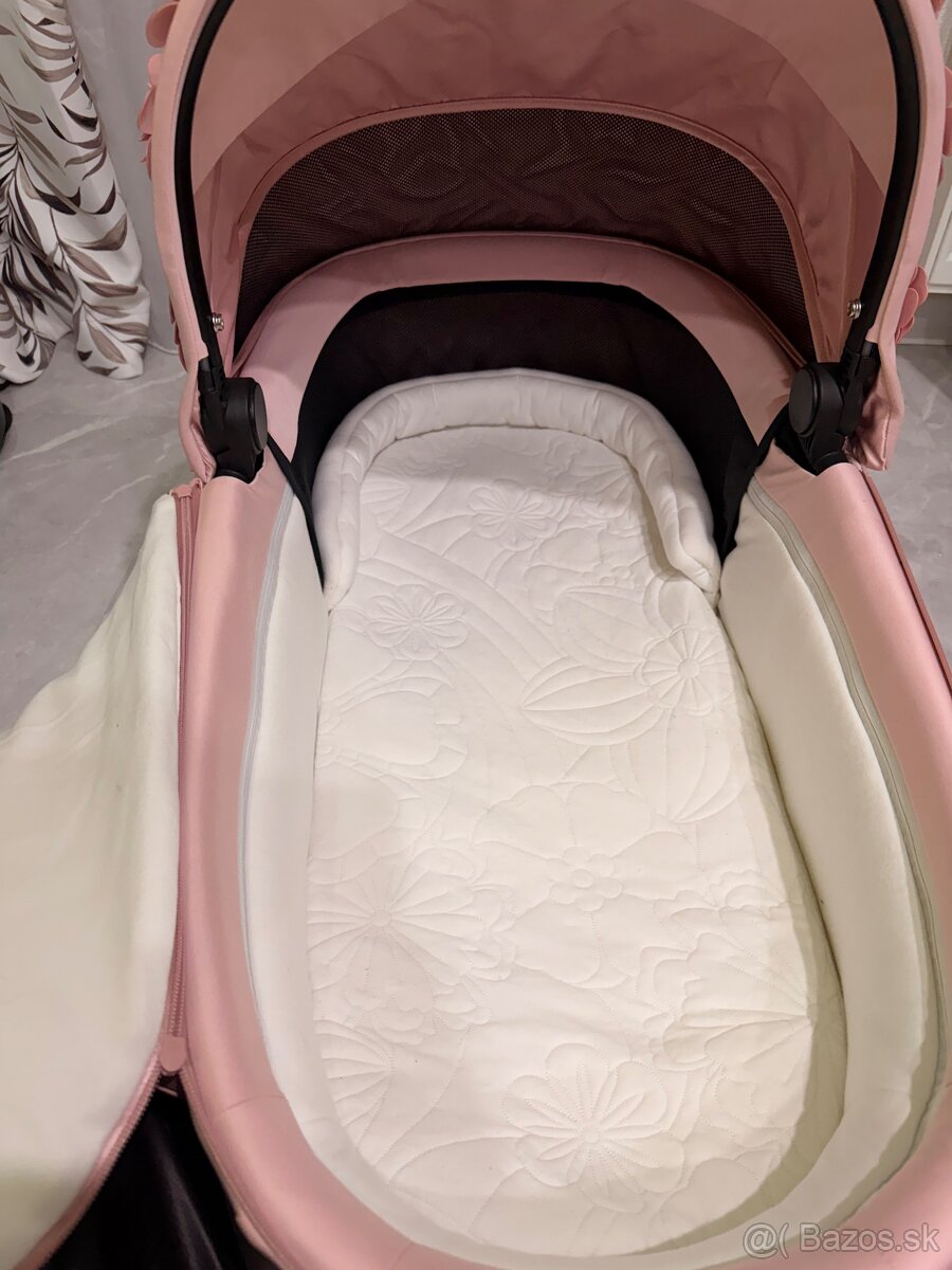 Cybex Priam vanička Simply Flowers pink 4.0 - 5