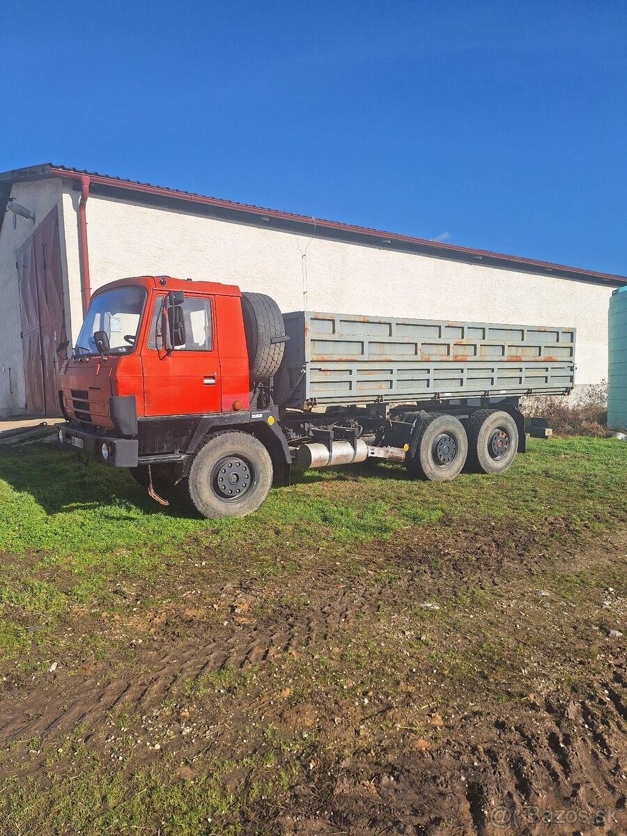 Tatra T815 Z22 208 6x6.1 - 5