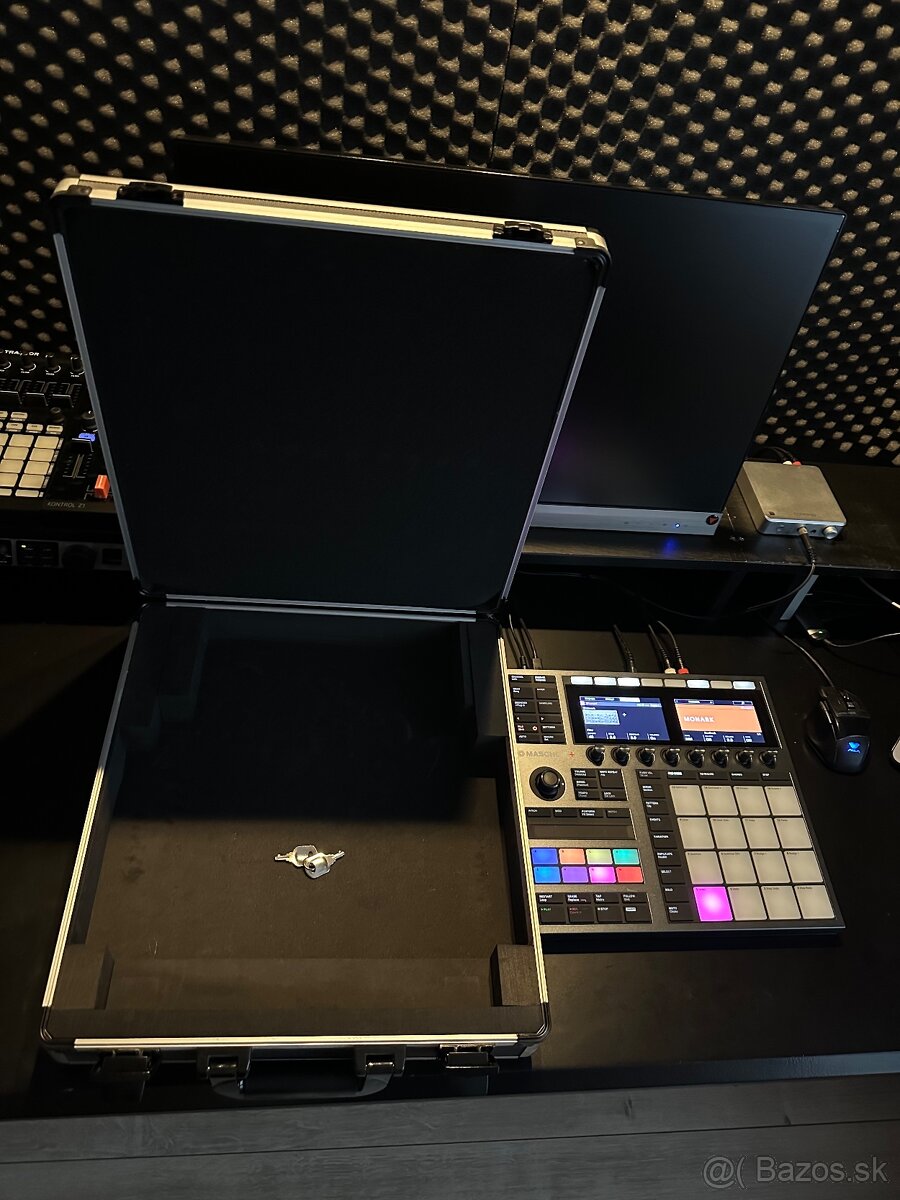 Native Instruments Maschine Plus – vrátane originálneho kufr - 5