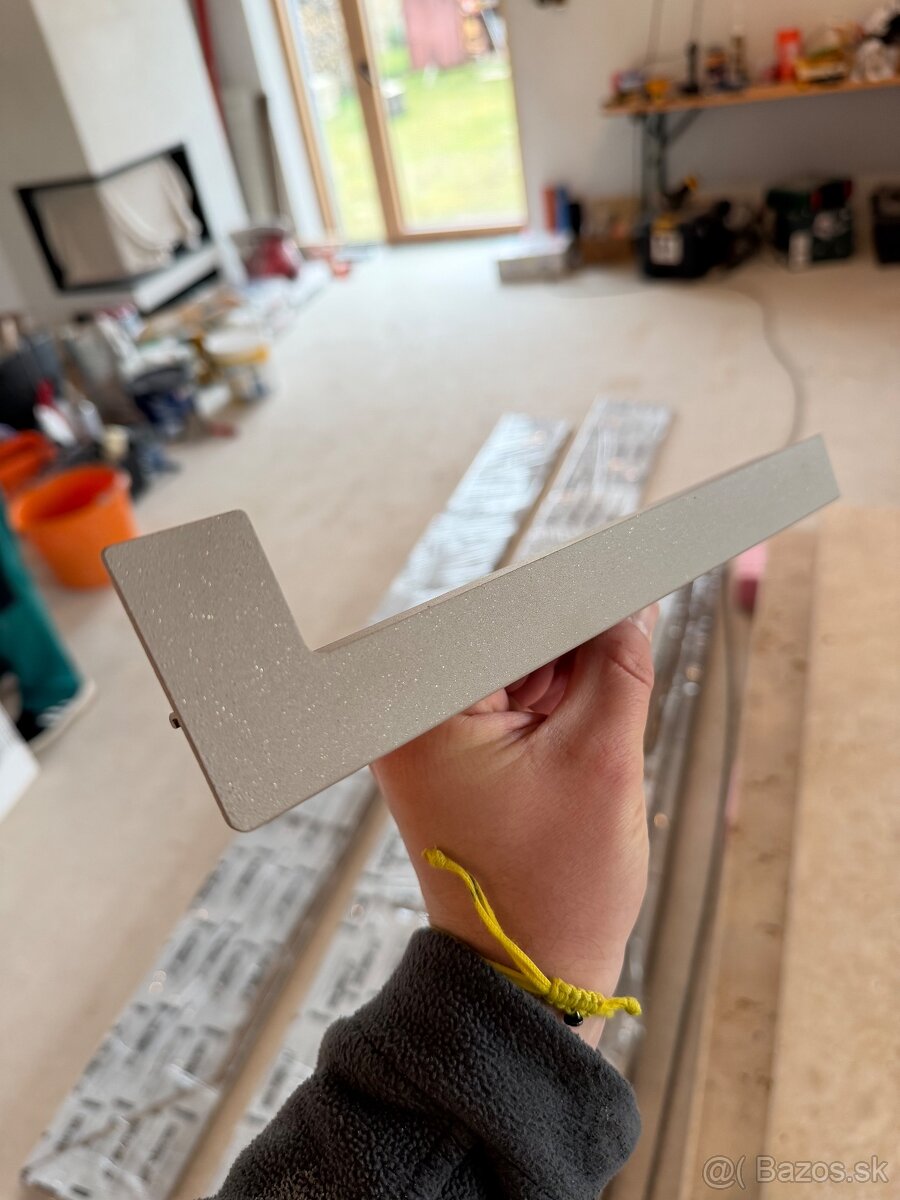 Predam hlinikove parapety 260mm - 5