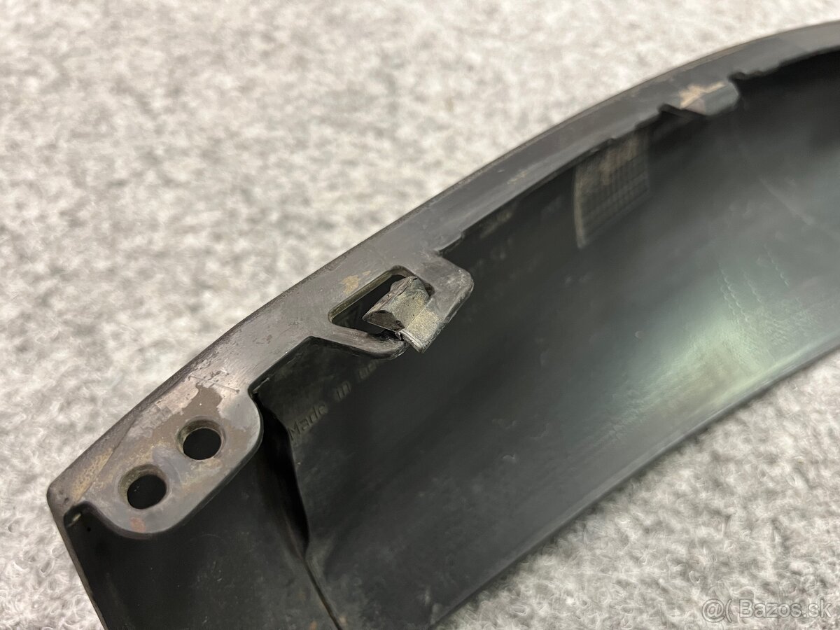 Porsche Taycan spojler nárazníka 9J1807541 - 5