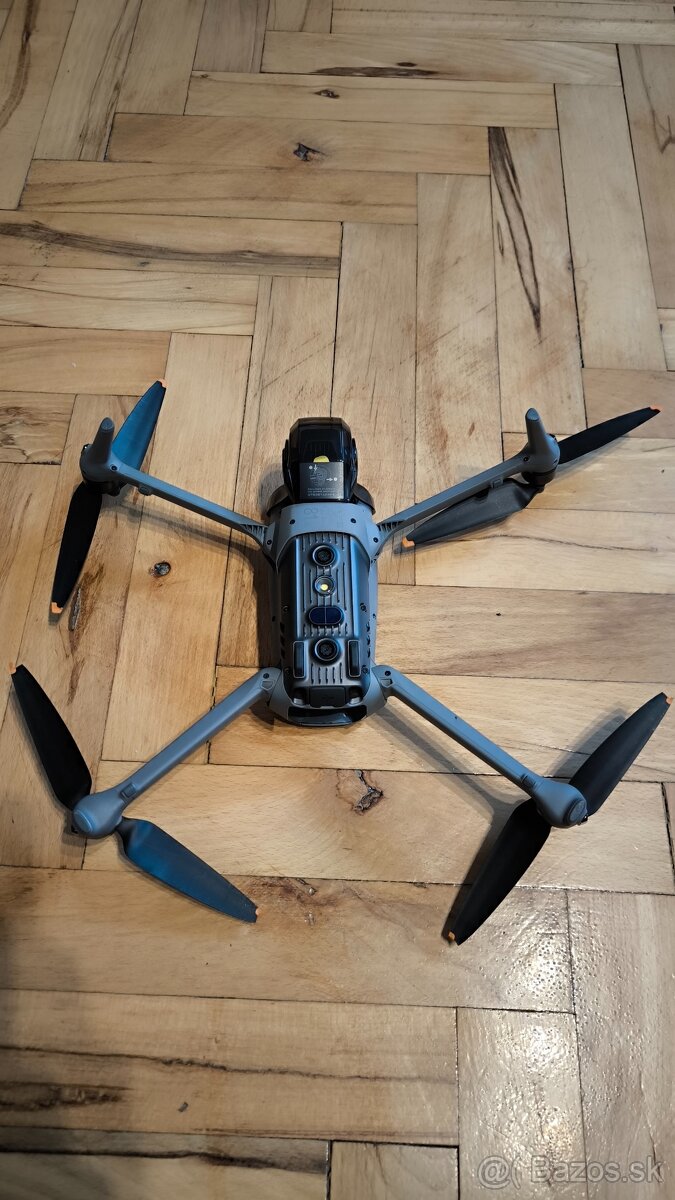 DJI AIR 3 Fly More Combo - 5