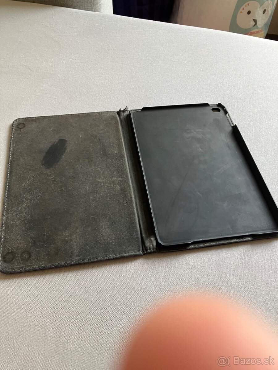 Predám čierne kozene púzdro dbramante1928 pre iPad - 5