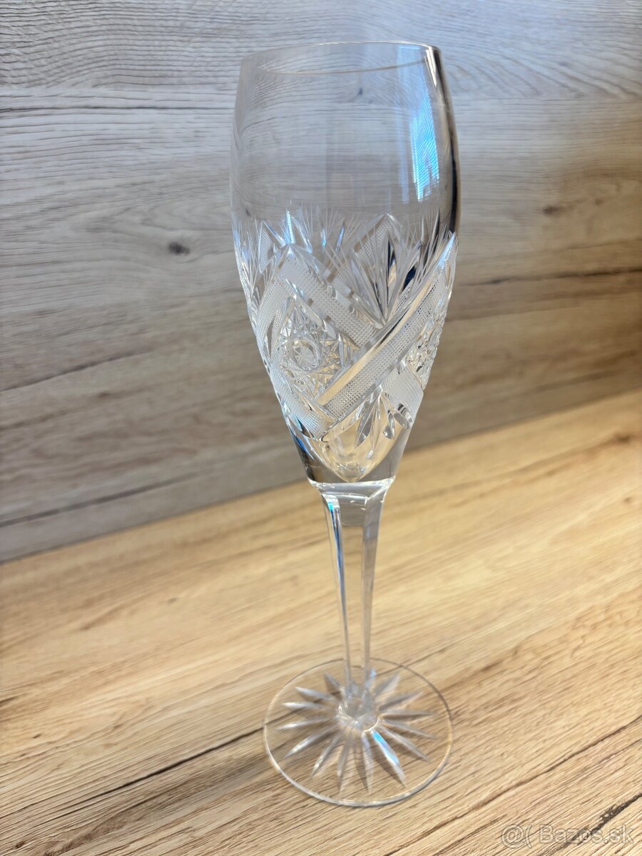 Krištáľový brúsený pohár na stopke - 5