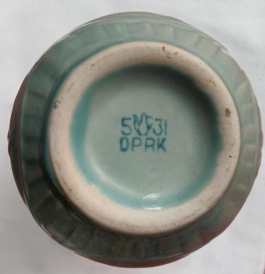 zelená váza, značeno DPRK (Severná Korea
zelená vá - 5