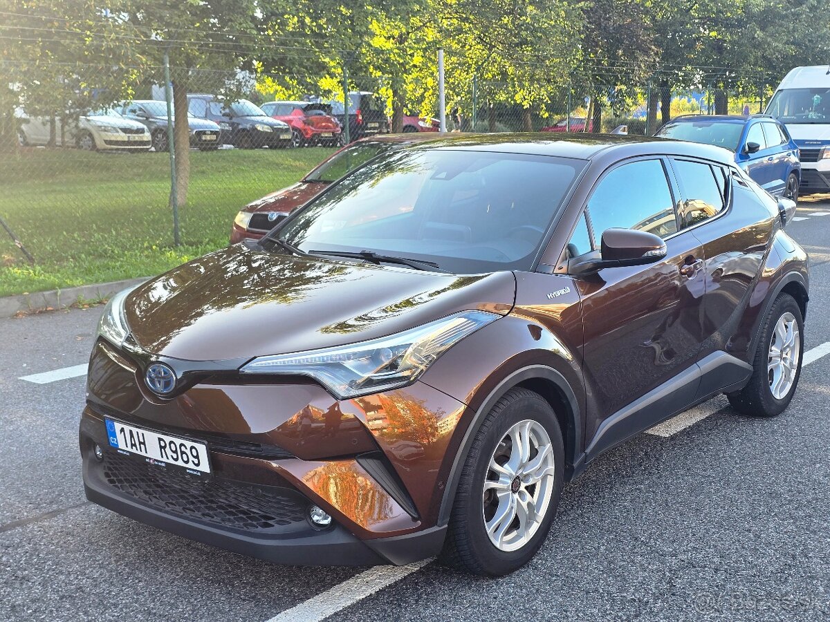 Toyota C-HR hybrid - 5