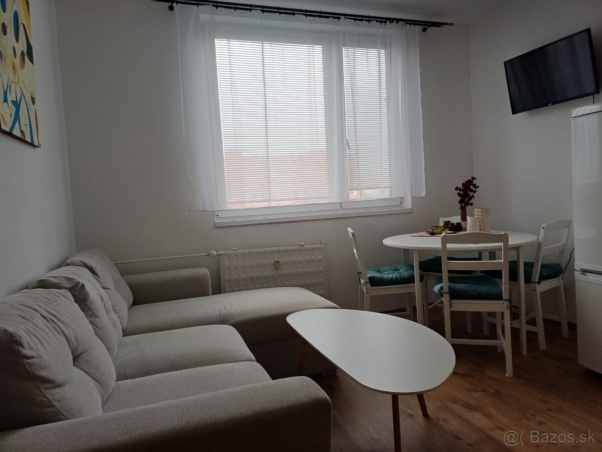 1.5 izbovy byt Dunajska Streda prenajom - 5