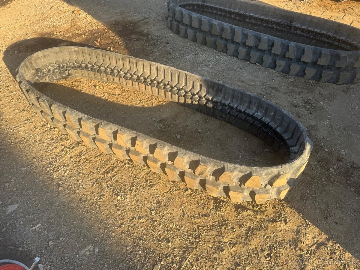 Pásy na minibáger (250x52,5x76) - 5