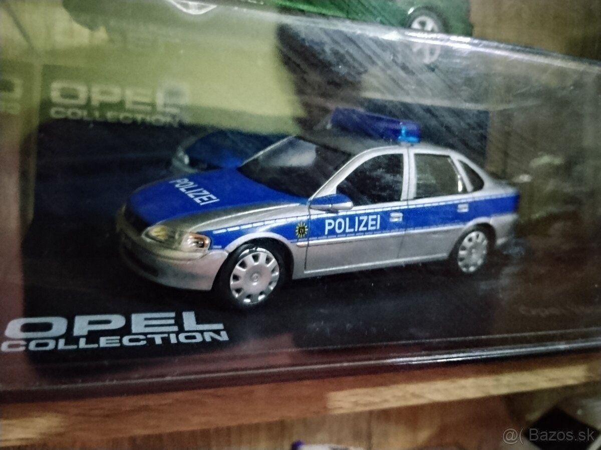 Modely áut 1:43 - 5