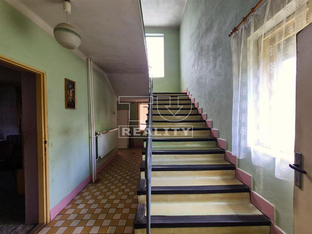 Na predaj rodinný dom v Obyciach, pozemok 1550 m2 - 5