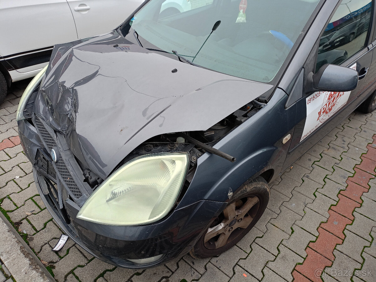 Predám Ford Fiesta 1,25 benzín - 5