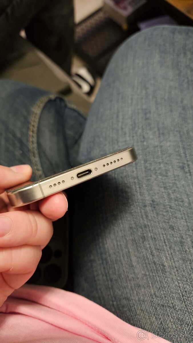 Iphone 16 pro max - 5