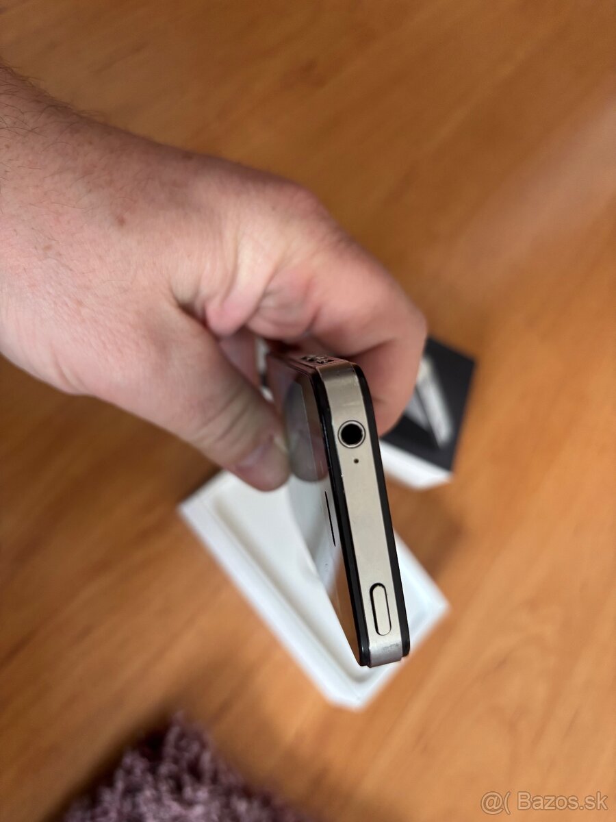 iPhone 4 - 5