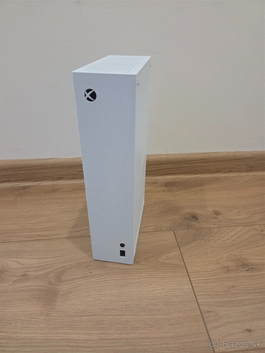 Xbox Series S 512 GB + 2 hry - 5