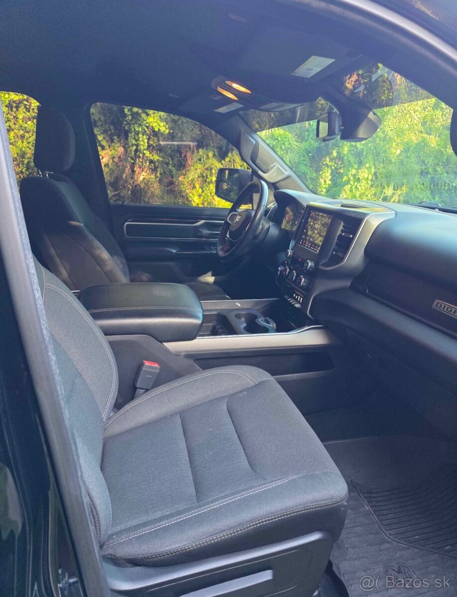 2019 DODGE RAM 5.7L V8 4x4 - 5