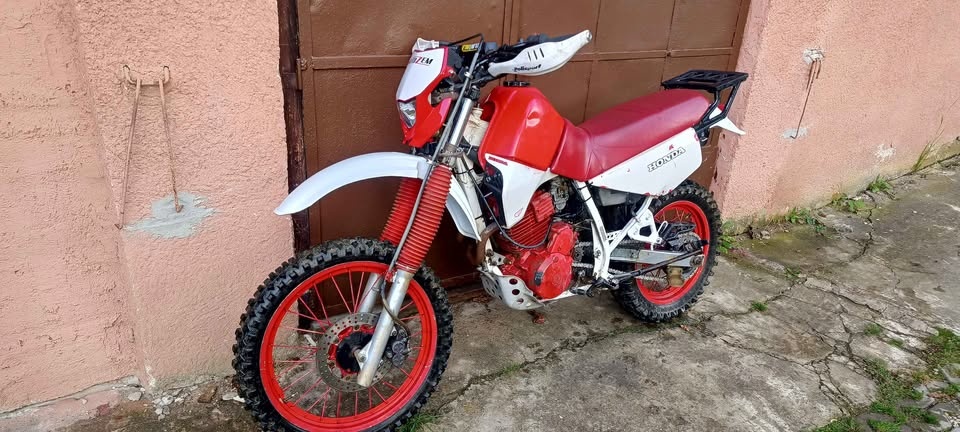 Honda XL 600 - 5