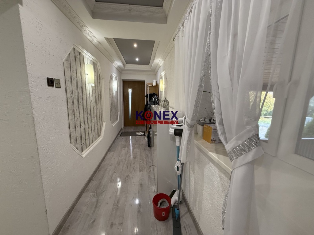 NA PREDAJ – Priestranný poschodový rodinný dom HRAŇ - 5