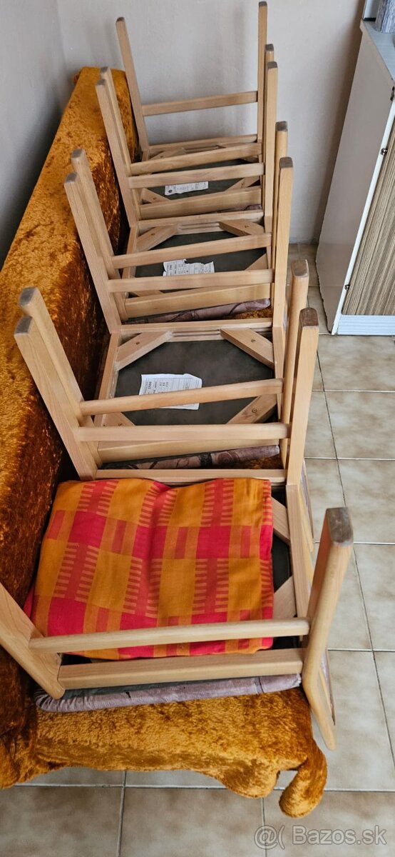 Jedalensky stol so stoličkami - 5