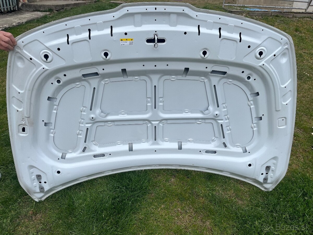 KIA Sportage -predná kapota - 5