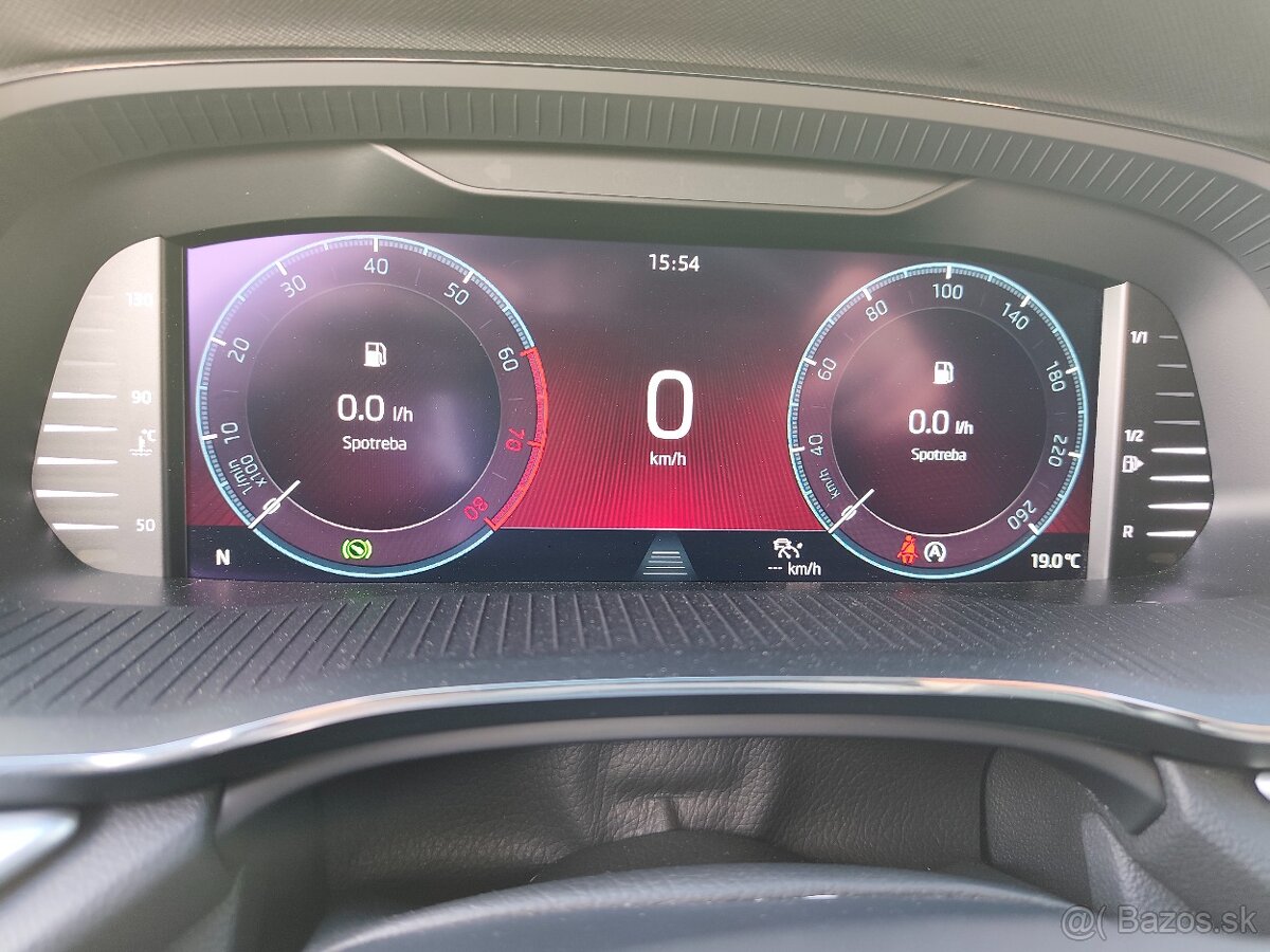 ŠKODA OCTAVIA COMBI - 4, 1.5 TSI e-TEC DSG 150 k – TOP STAV - 5