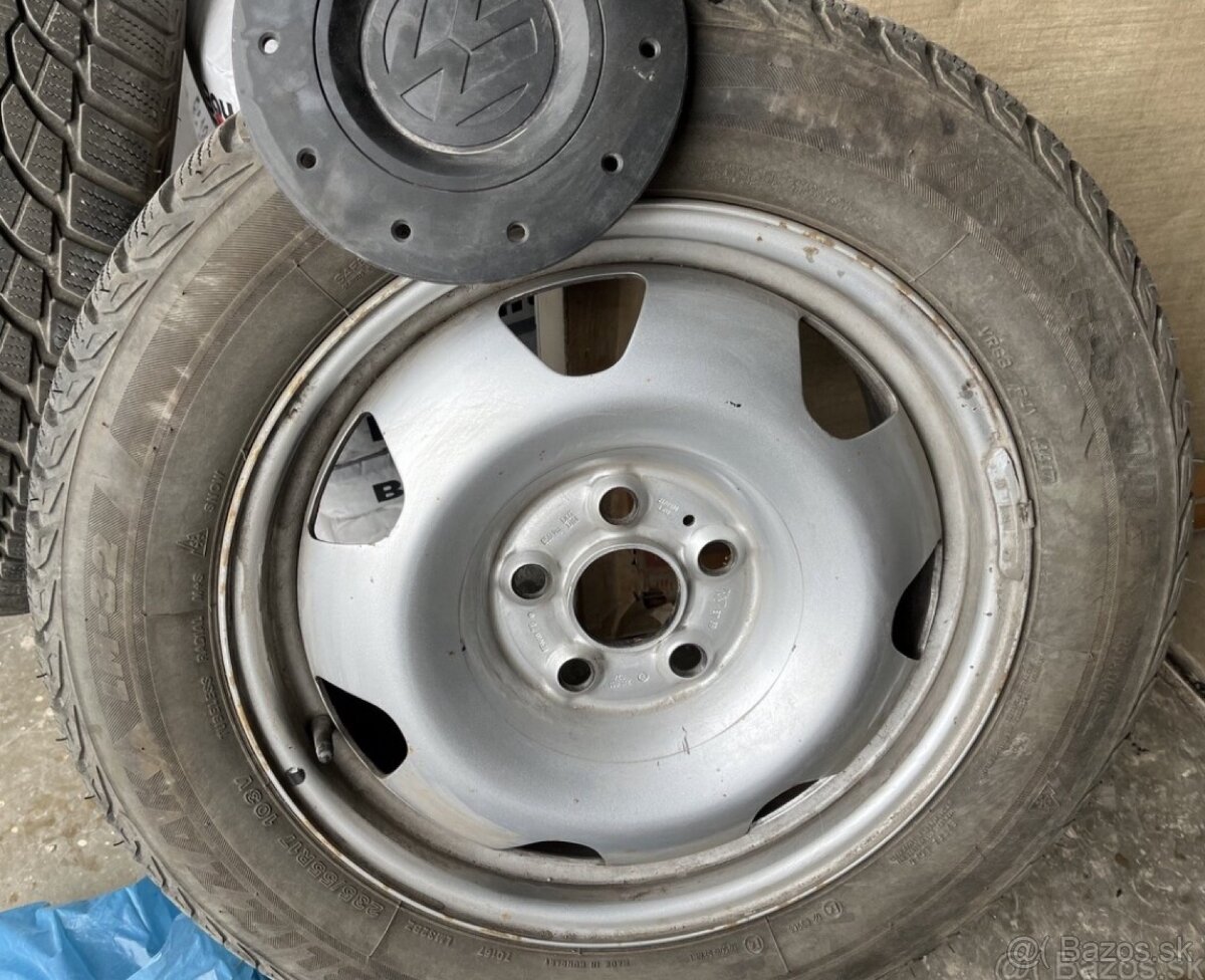 zimne pneu 235/55/R17 a disky - 5