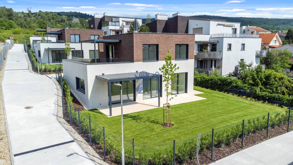 SKOLAUDOVANÉ Predaj vily v projekte "Račianska perla" BA - 5