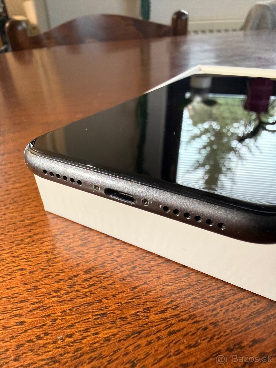 Apple iPhone 11 128GB – čierny - 5