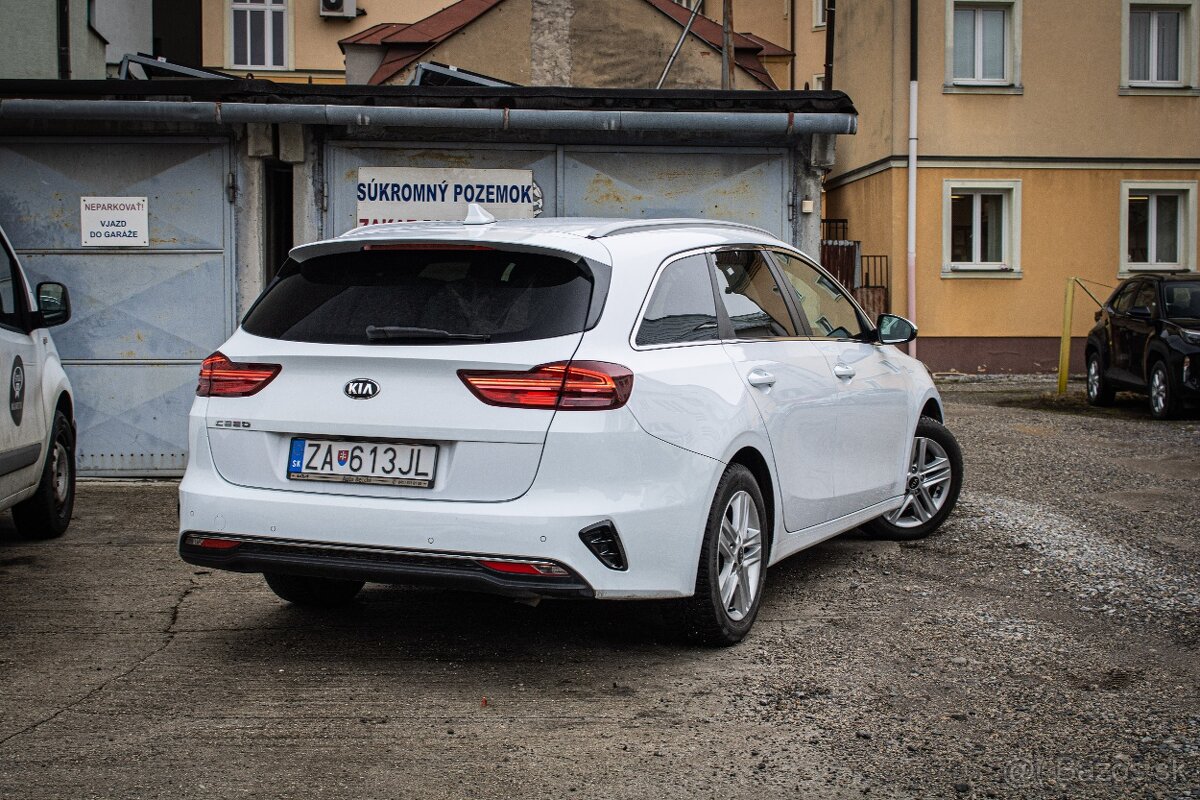Kia Ceed SW 1.5 TGDi Silver, 1. Majiteľ, Navi,Kamera,Connect - 5