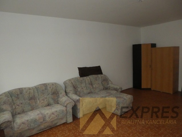 RK EXPRES - na predaj 1 izbový byt v Handlovej, ul. Mostná. - 5