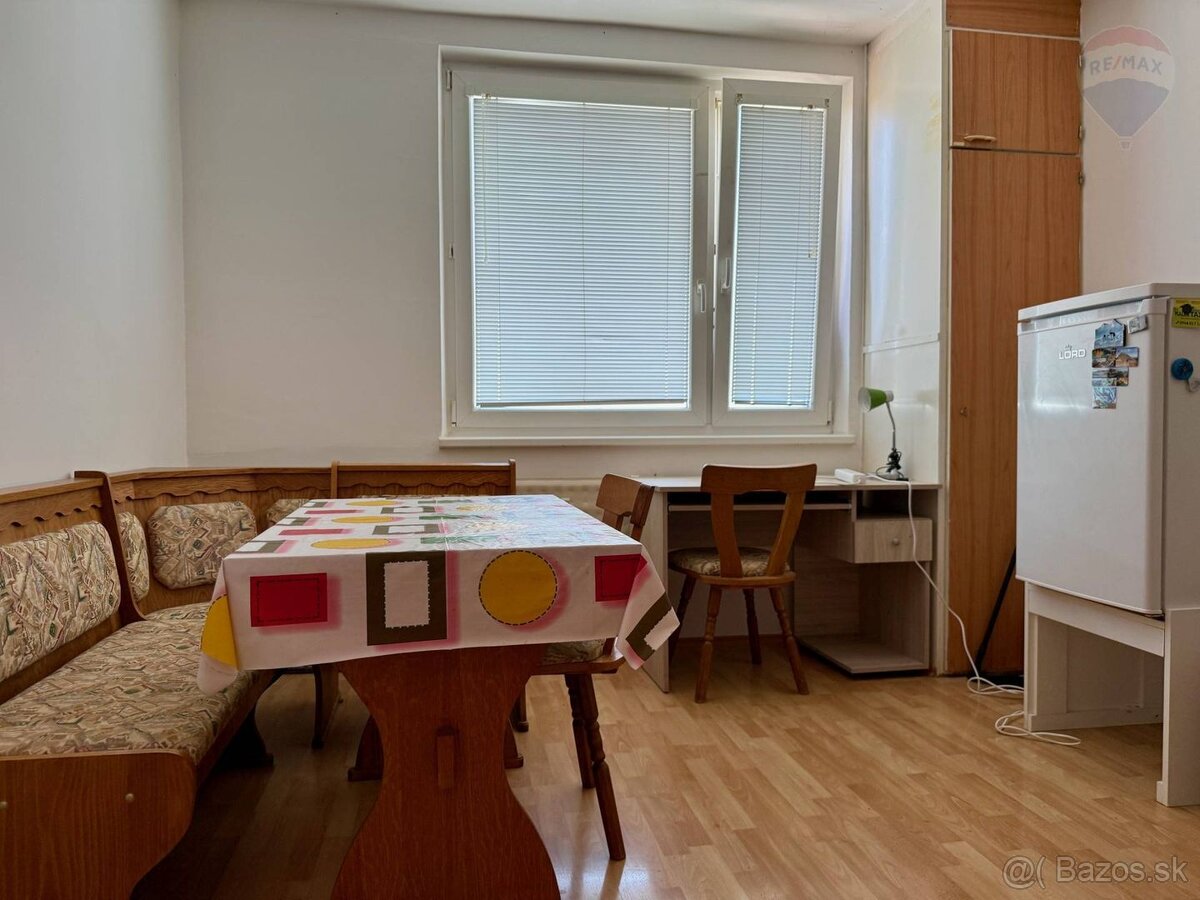 PRENÁJOM: 1IZBOVÝ ZARIADENÝ BYT, DUNAJSKÁ STREDA - NERATOVIC - 5
