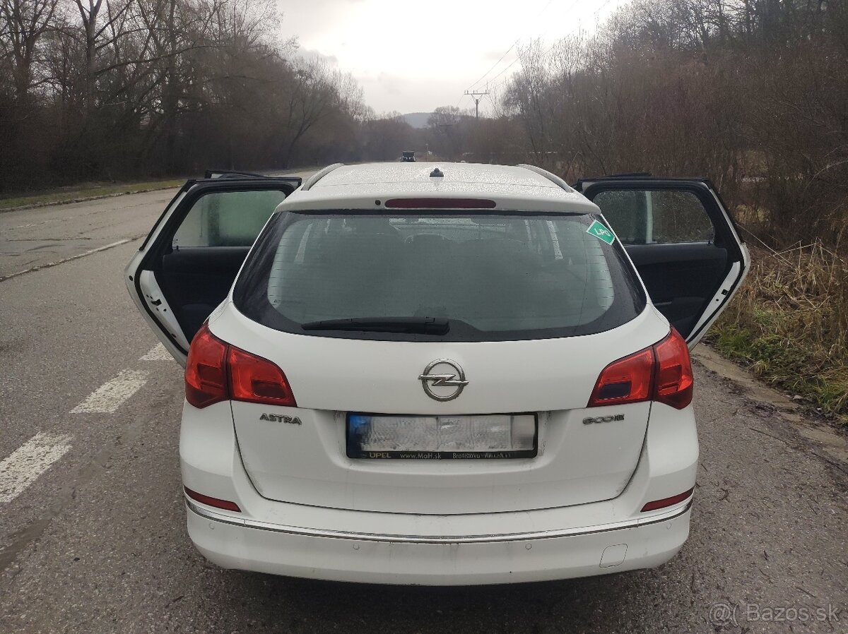 OPEL ASTRA SPORT TOURER - 5