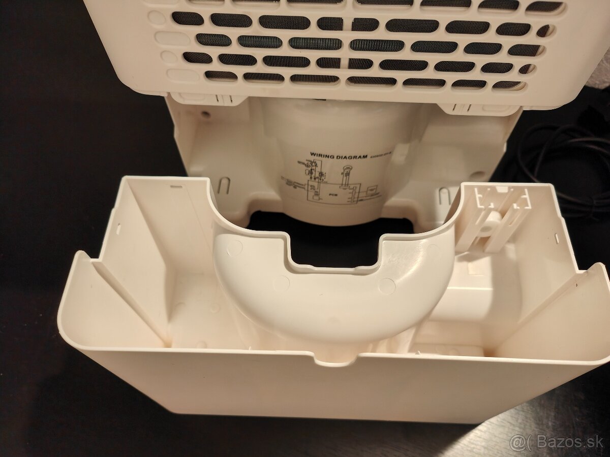 Odvlhčovač vzduchu COLAZE - 5