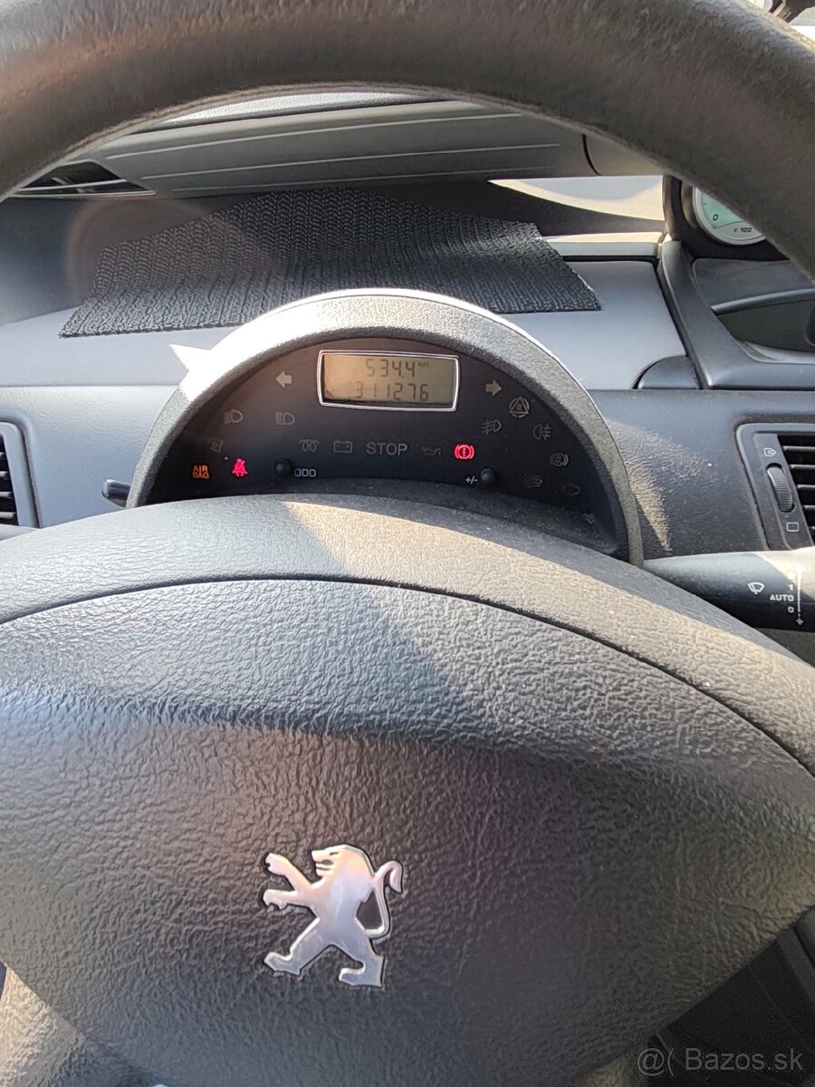 Predám Peugeot 807 2.2 HDi, 8-miest - 5