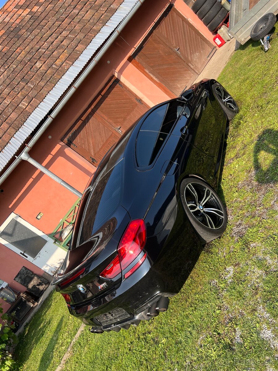Predám BMW m6 4.4 2015