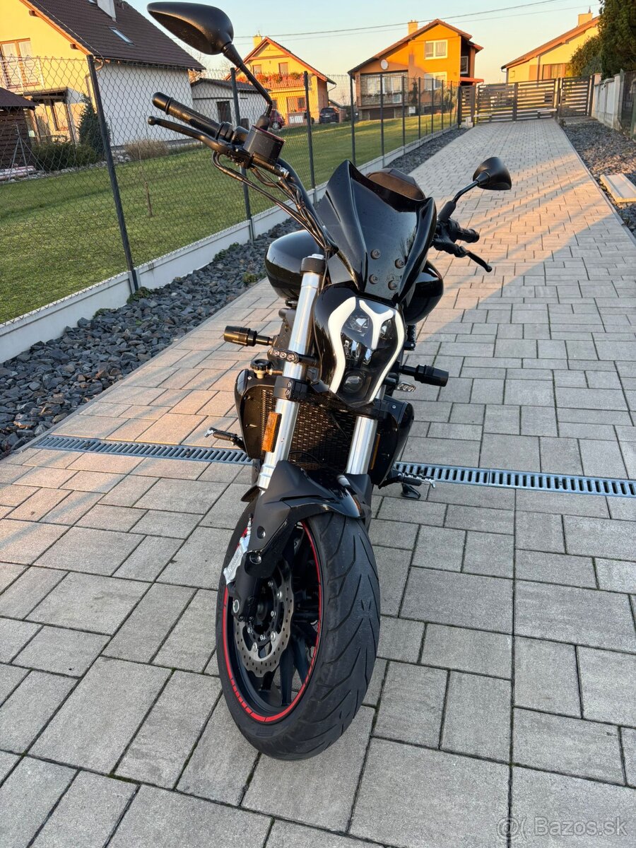 Benelli 502C Cruiser - 5