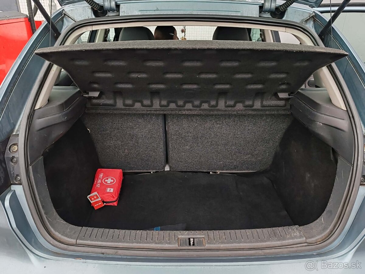 Predám Zachovalé Auto - 5