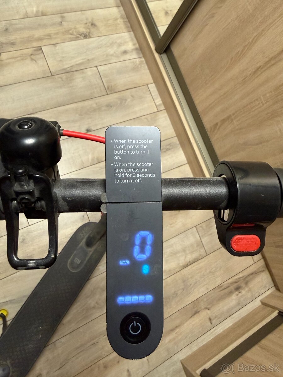 Xiaomi Mi Electric Scooter Pro - 5