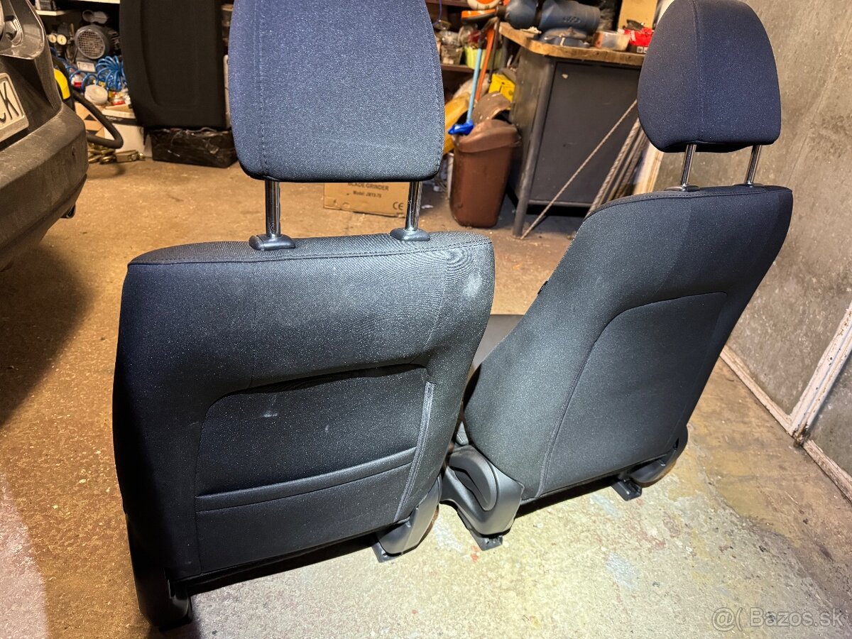 Predám sedadla Mazda CX 3 , CX 30 - 5