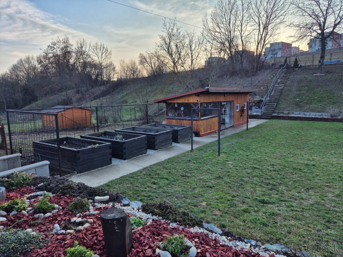 ZNÍŽENÁ CENA Dom so zariadením, pozemok 987m2 KE - K.N.Ves. - 5