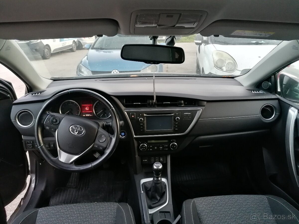 TOYOTA AURIS 1.6 VALVEMATIC - 5