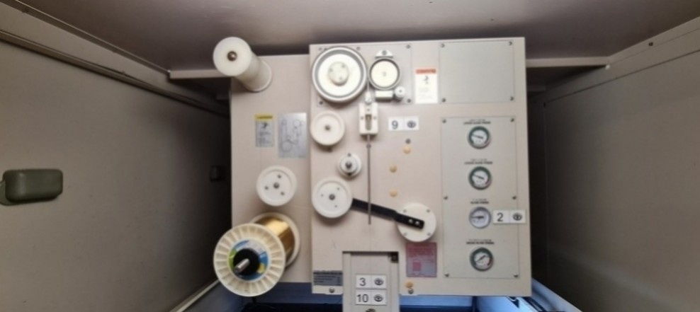 HITACHI 254 Y/FF3, rok výroby 2003, drátová řezačka - 5