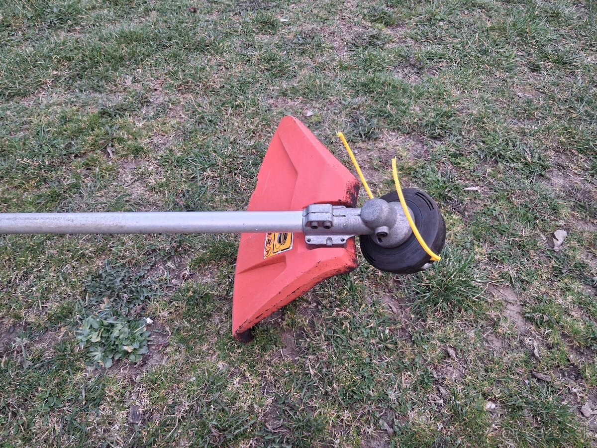 Krovinorez Husqvarna 225R - 5