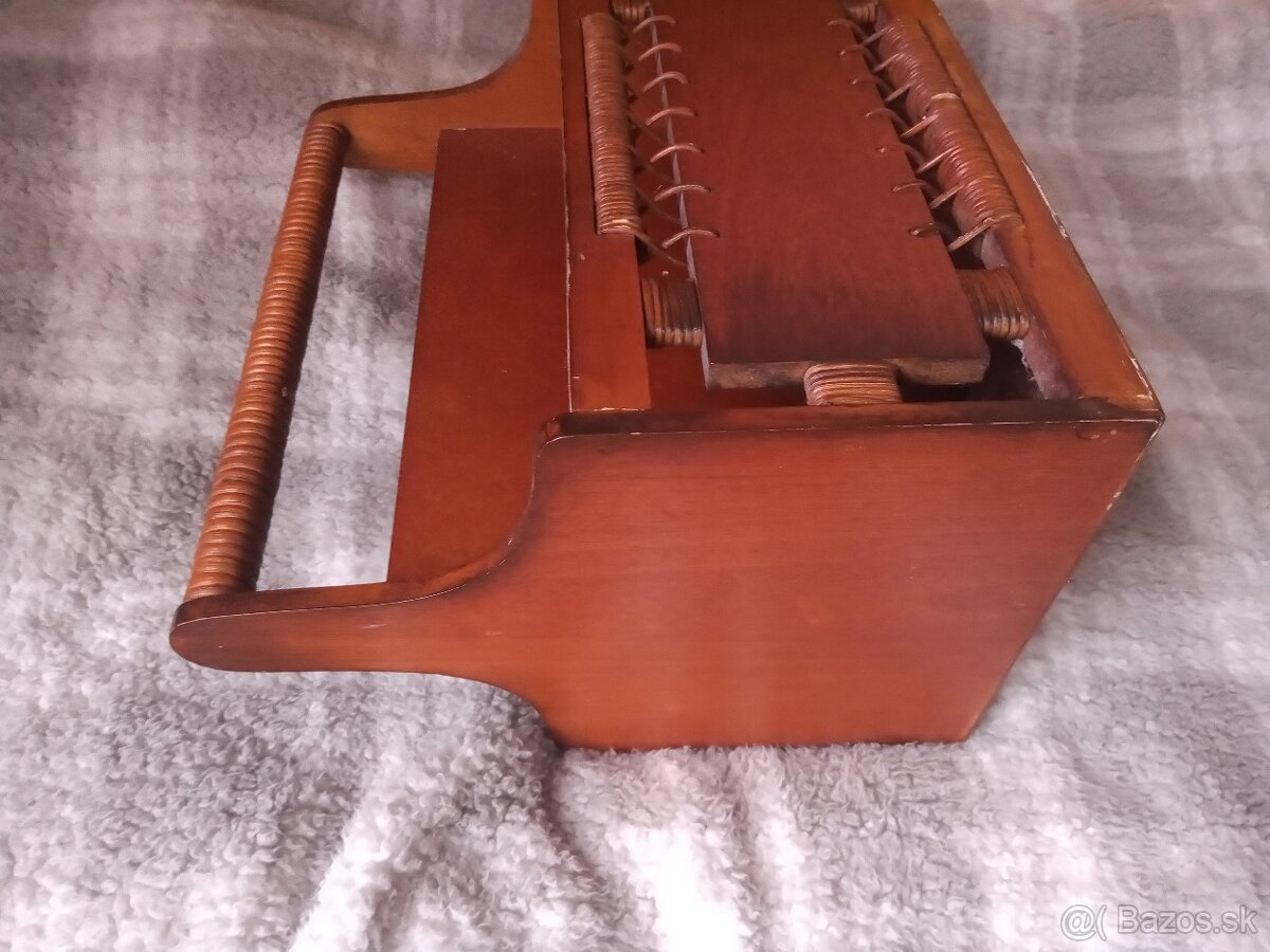 debna s ruckou drevena - 5