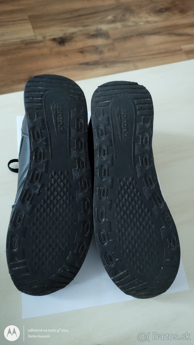 Predám detskú športovú obuv veľkosť 39, zachovalé - 5